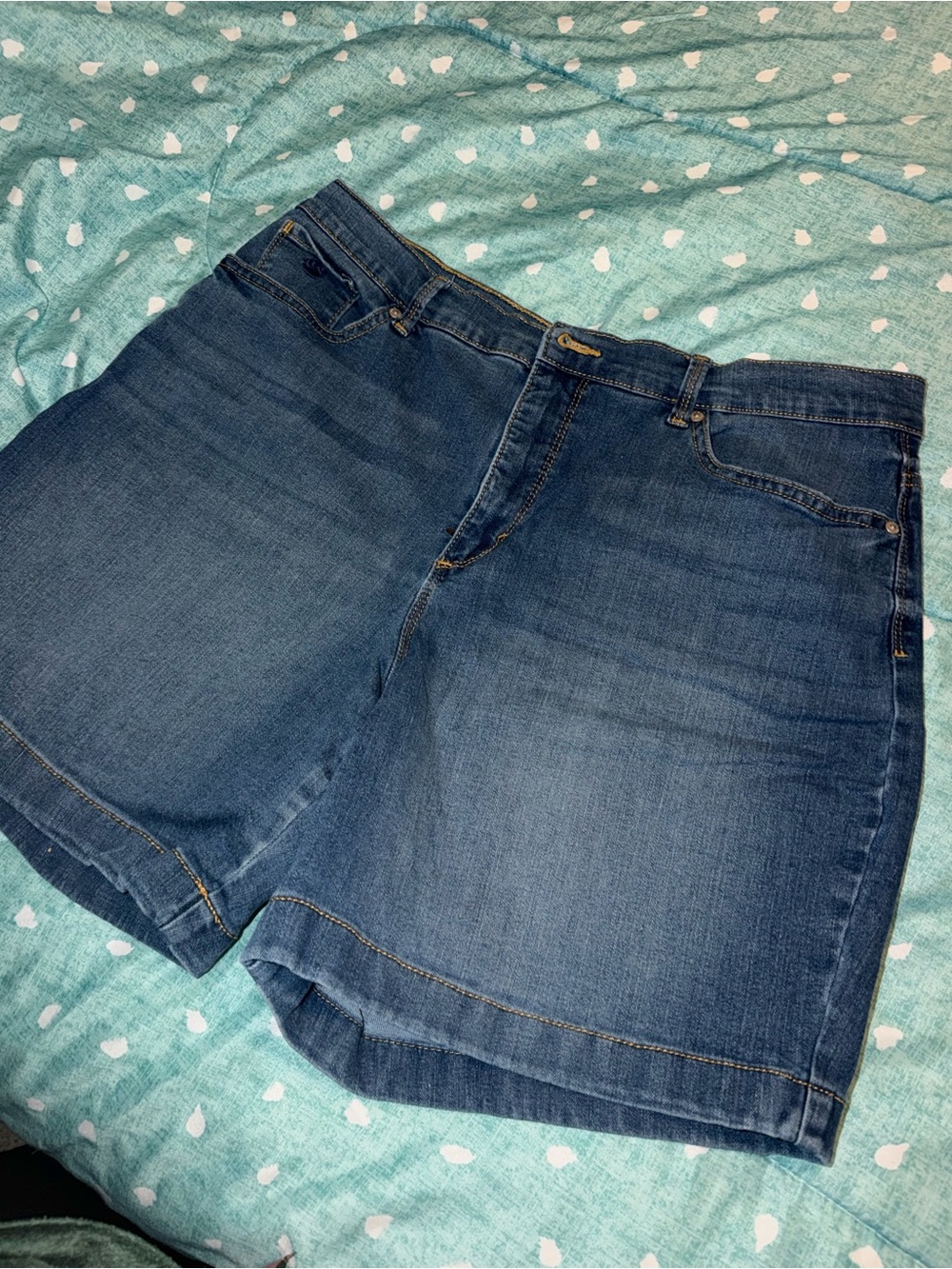 Sz 14 Gloria Vanderbilt Dark Blue slimming Denim Jean Shorts.MUST BE BUNDLED